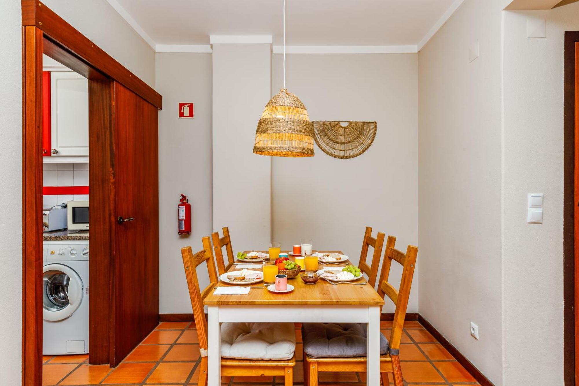 Casa Do Mar - Sea View - Wifi - Barbecue Lägenhet Sesimbra Exteriör bild